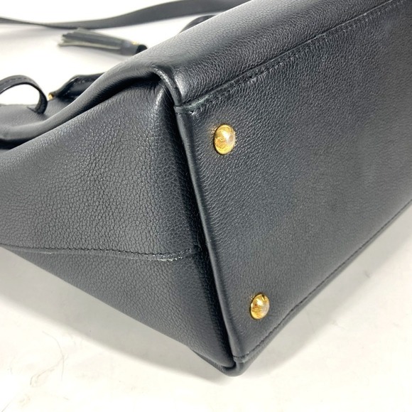 LOUIS VUITTON Black Leather Shoulder Bag - Picture 7 of 16